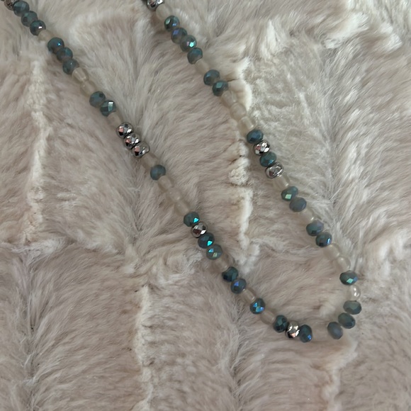 Long necklace with blue iridescent beads and clear matte beads… - Picture 3 of 4